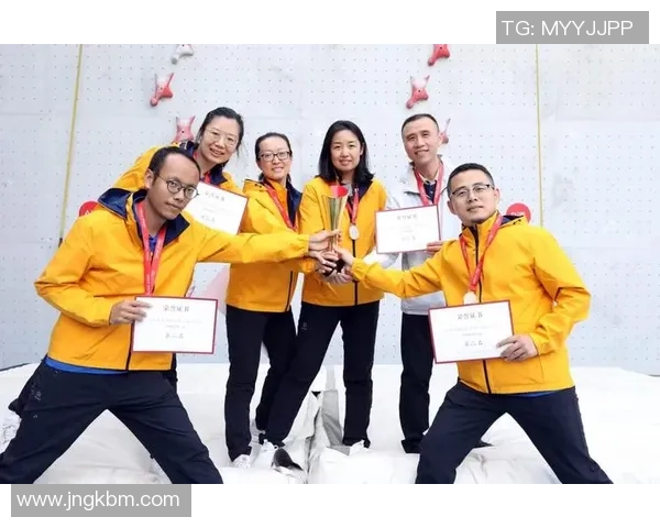 深圳攀岩队在全国团队协作排行榜中荣获第十名展现出色团队精神与实力